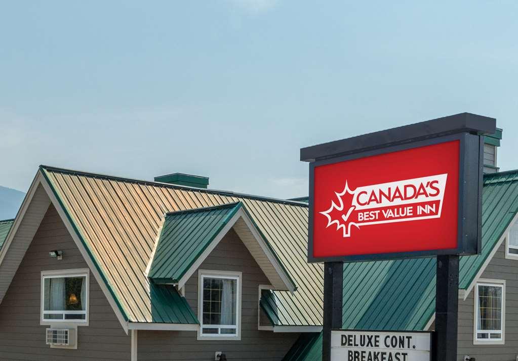 Canadas Best Value Inn & Suites 坎卢普斯 外观 照片